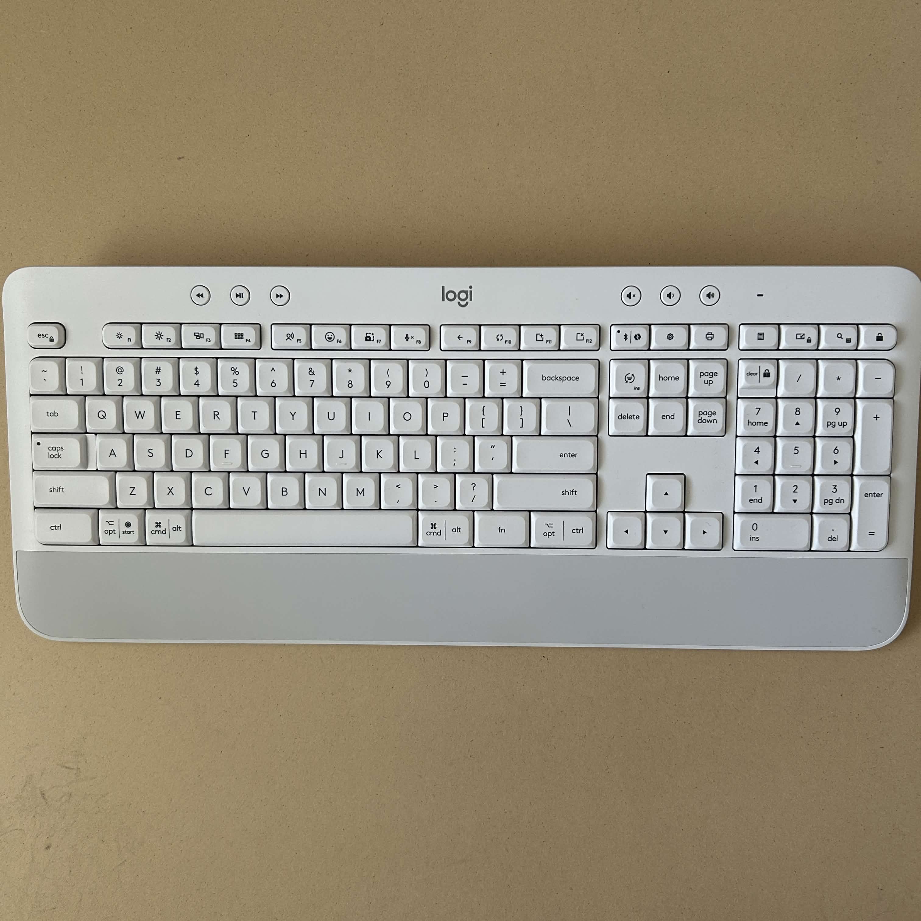 Typing on a mechanical keyboard